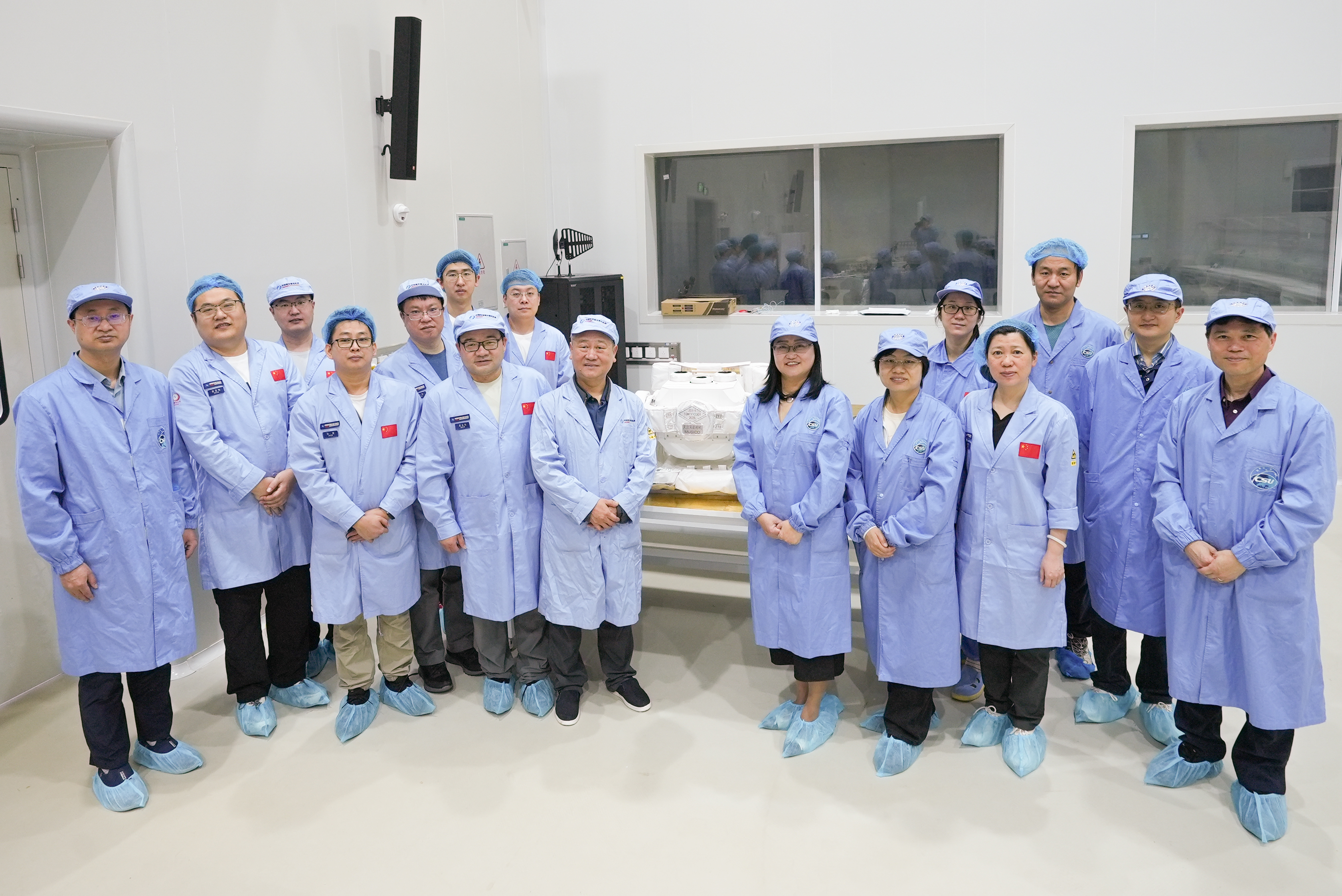The HKUST research team, including Prof. Su Hui (front row, third right), Prof. Zhai Chengxing (back row, first right), and PhD student Pan Fei (back row, second right), develops MUSICO together with collaborators from the Changchun Institute of Optics, Fine Mechanics and Physics.