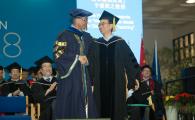 Prof. Song Shenghui received the Michael G Gale Medal for Distinguished Teaching from President Wei Shyy at the University's Congregation on November 15, 2018.