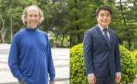 Prof. Andrew Horner (left) and Prof. Terence Wong received the Honorary Mentions for their dedication towards teaching and design of common core courses.