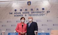 科大校董会主席廖长城先生与科大首位女校长叶玉如教授(左)。