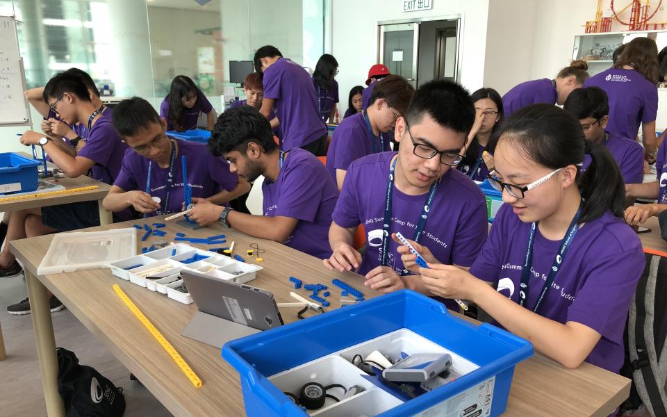 Robotics workshop at Hong Kong Science Park