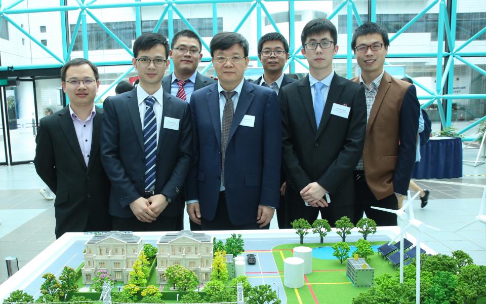 Prof Tianshou Zhao (middle) and his team.