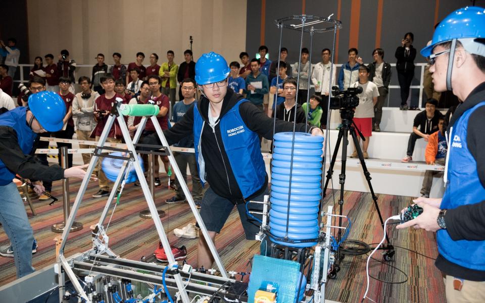 HKUST Named Champion of Robocon 2017 Hong Kong Contest – Eighth Victory Since 2004