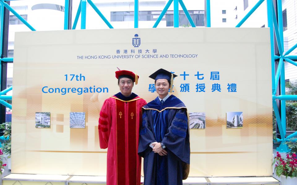  Sai-Kit and his PhD supervisor (left) Prof. TANG Chi-Keung, Professor of the Department of Computer Science and Engineering.