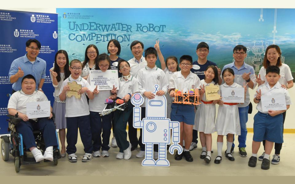 5. Sharing of experience and fond memories from participating teams. Prof Tim Woo (back row, fifth from left), Director of Center for Global & Community Engagement (GCE), student mentors, participating team from Po Leung Kuk Horizon East Primary School and participating team from SAHK B M Kotewall Memorial School.