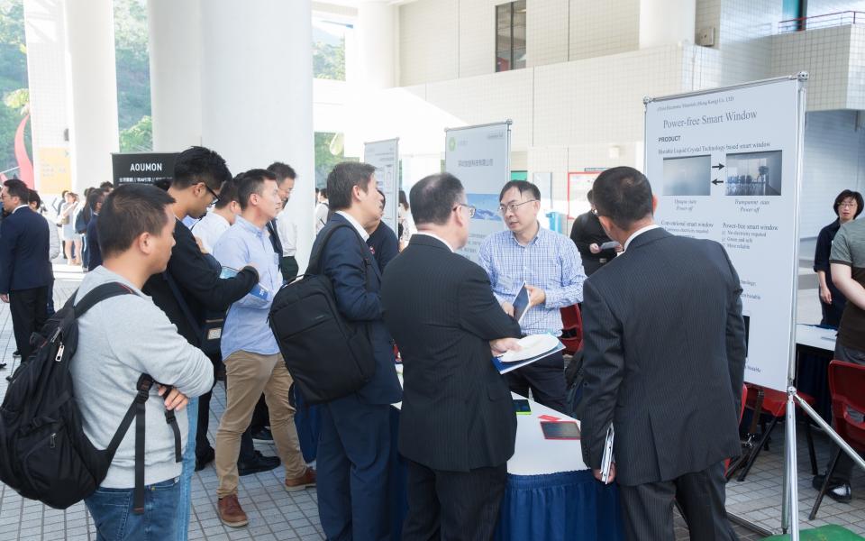 Start-ups are able to connect with guests at the their booth during the Poster and Discussion Session