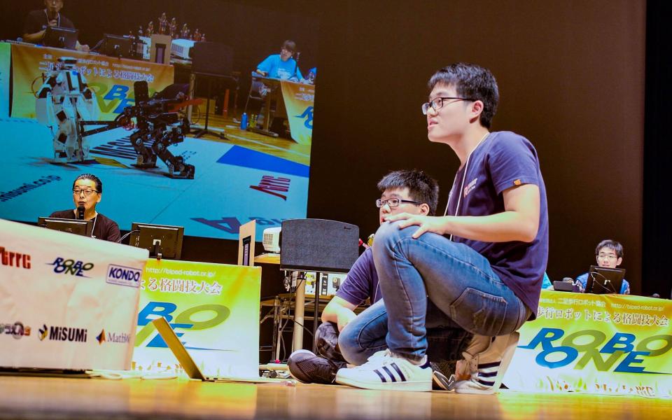 HKUST Won 1st Runner-up and Dynamizer Award in Debut Participation in ROBO-ONE.