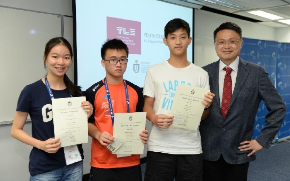 Prof King Lun Yeung and one of the teams