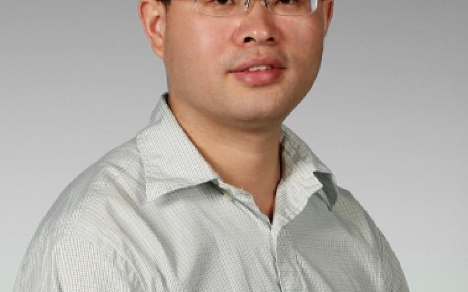  Prof Ling Shi