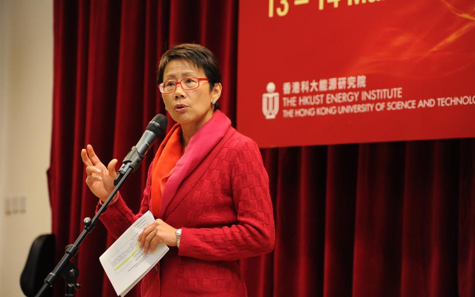 Under Secretary for Environment of HKSAR Dr Christine Loh delivers the keynote speech at the Energy Institute’s first forum on sustainable energy. 