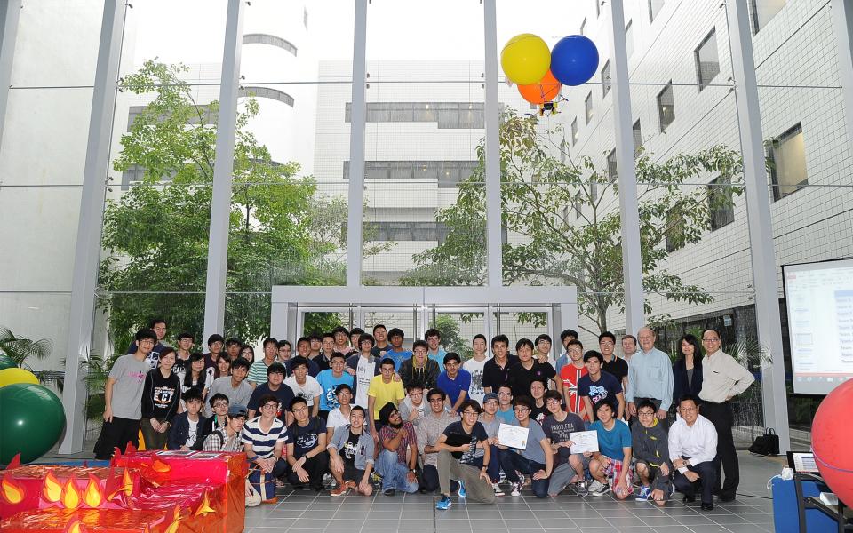 These young engineers shared and celebrated this experience with the professors in the first-ever Engineering Team Airship Design course. 