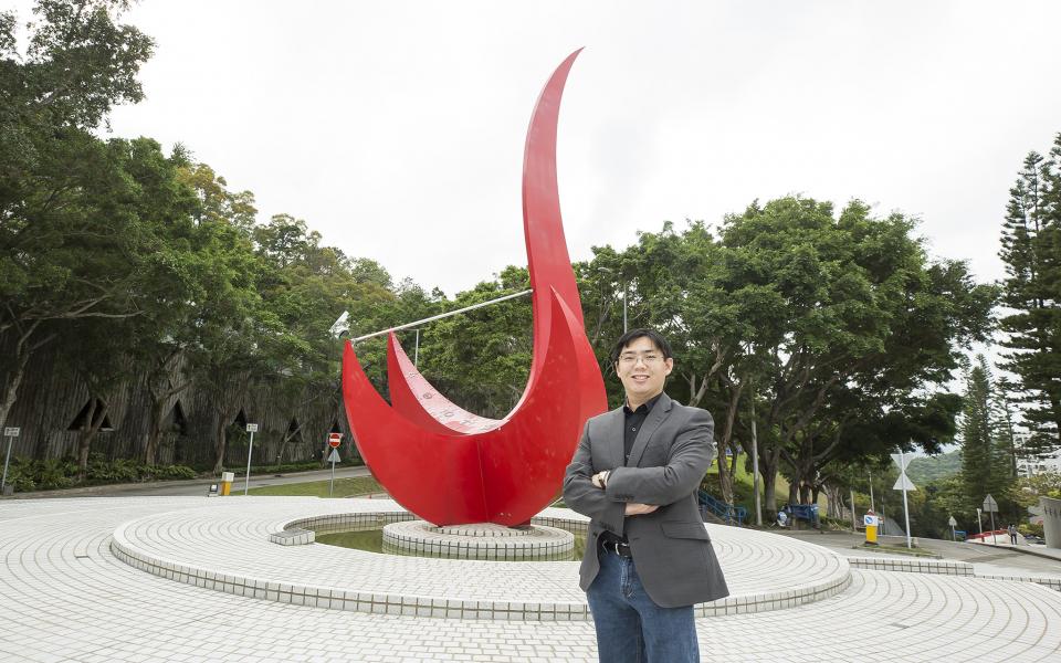 Donald still vividly remembers the old days when he and his fellow ExCo members of the Chemical and Biological Engineering Students’ Society took photos in front of the sundial sculpture at the piazza. One of his goals is to pursue a PhD, preferably also at HKUST.