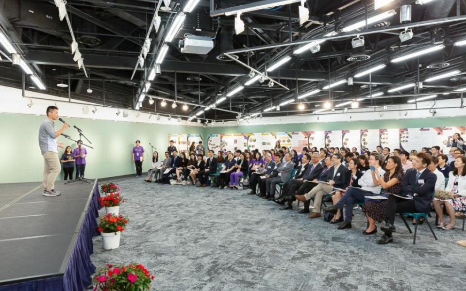 Mr. Sam SHEK, awardee of 2018/19 Hong Kong Outstanding Youth Volunteers and HKUST alumnus gave words of encouragement at the Kick-off Ceremony of HKUST Global Days of Changemaking 2019