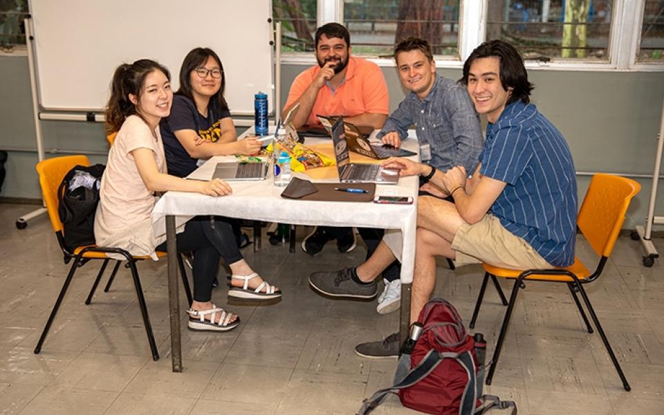  Students from Dual Degree Program in Technology & Management of HKUST, University of Illinois at Urbana-Champaign of USA, University of Bayreuth of Germany and University of Sao Paulo of Brazil joined the competition  Students from 4 universities formed mixed teams to work with people of different cultures