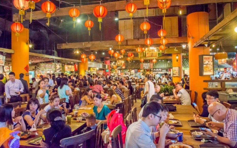 Students enjoyed authentic food at Singapore food court