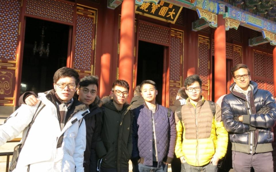 Student visited the Summer Palace which is included in the World Heritage List of UNESCO for its outstanding Chinese landscape garden design