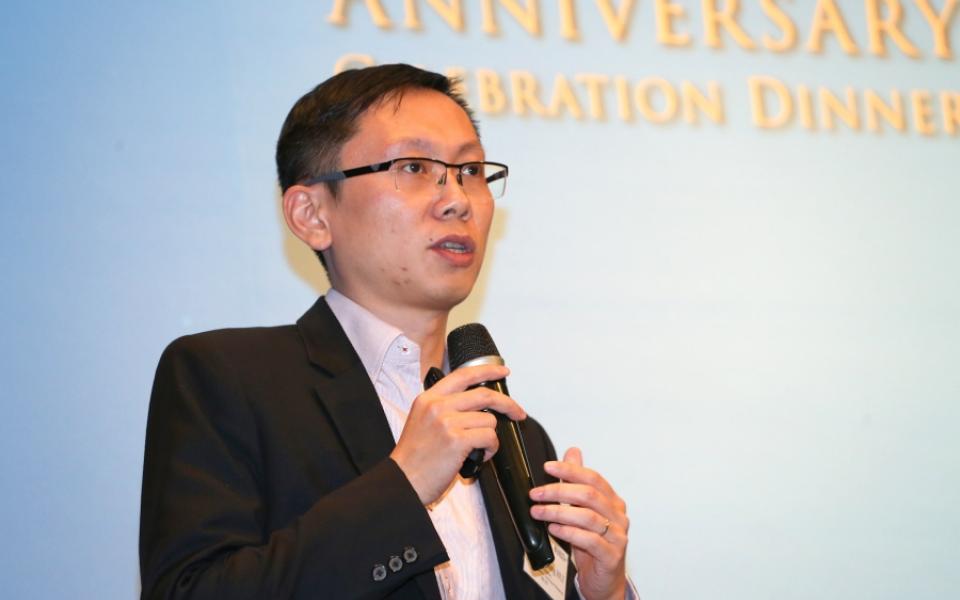 Prof. Kai Lung HUI, Co-director of T&M-DDP, presented the current achievements of the program