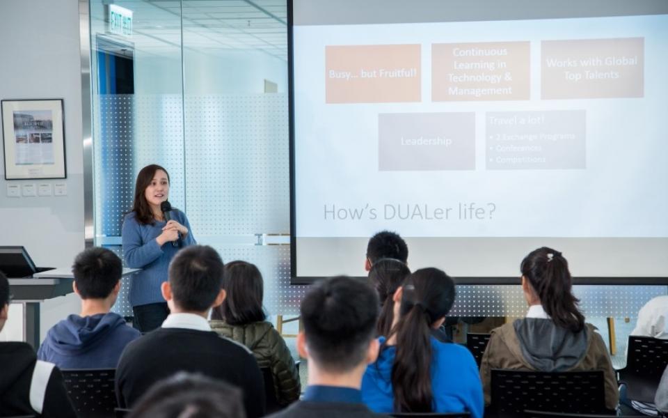 Prof. King L. CHOW, Director of IPO, welcomed all students and briefly introduced the four undergraduate programs