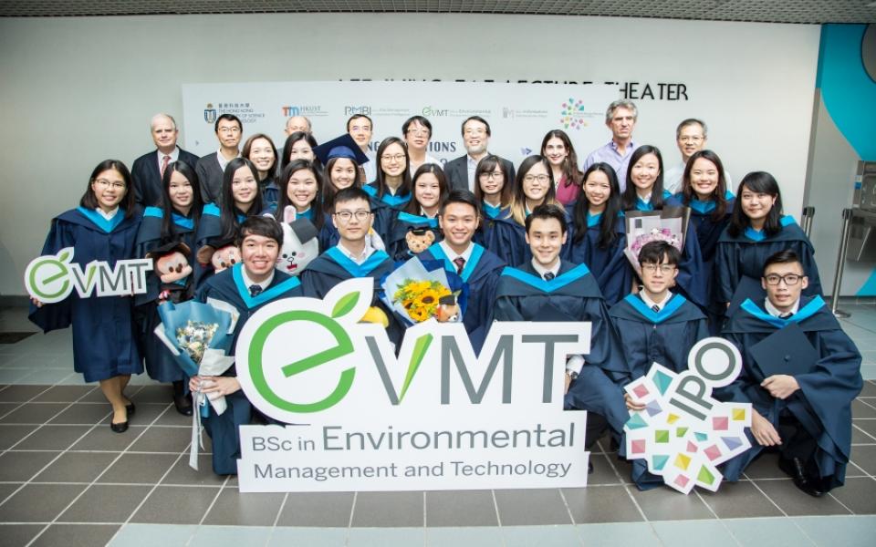 Graduates of Environmental Management and Technology Program (EVMT) took photo with our faculty members: (from left to right at the back row) Prof. Robert GIBSON, Prof. Jimmy CHAN, Prof. David BROWN, Prof. Jimmy FUNG, Head of ENVR, Prof. Alexis LAU, Co-director of EVMT, Prof. King L. CHOW, Director of IPO, Prof. Kira MATUS, Prof. Gerald PATCHELL and Prof. Arthur LAU, Co-director of EVMT