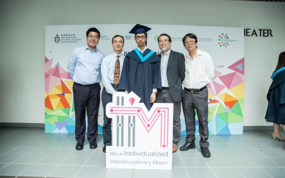 First Graduate of Individualized Interdisciplinary Major Program (IIM), Yash AGRAWAL (middle), who majors in Environmental Geoscience, took photo with his faculty advisors: (from second left to right) Prof. Jimmy FUNG, Head of ENVR, Prof. King L. CHOW, Director of IPO and Prof. Alexis LAU