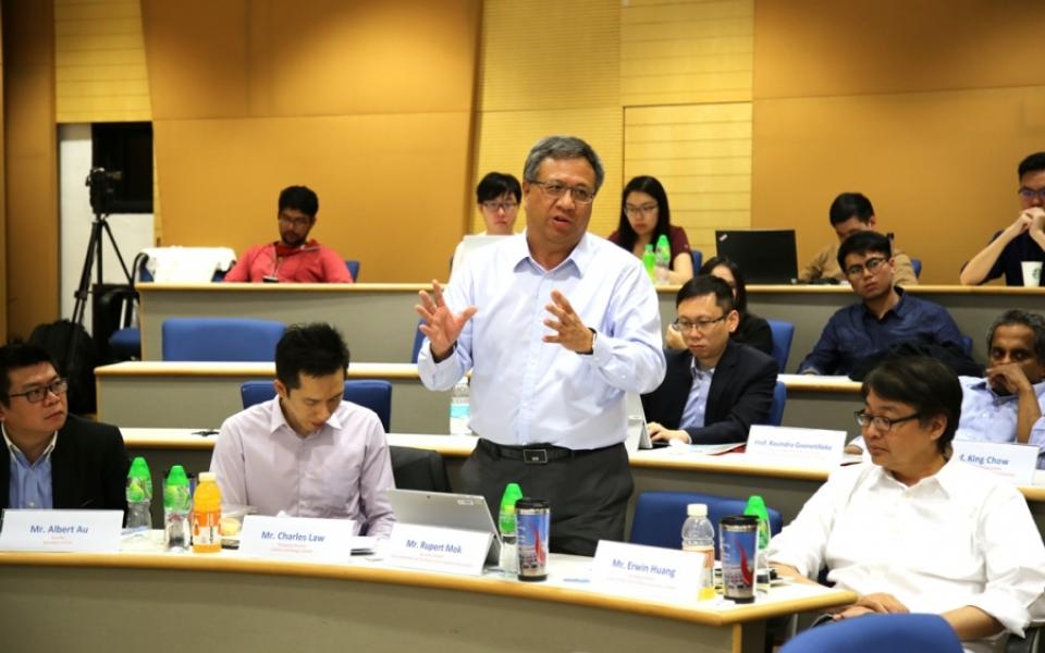 Mr. Rupert MOK, Secretary General of Hong Kong Medical & Healthcare Device Industries Association, gave comments to the students