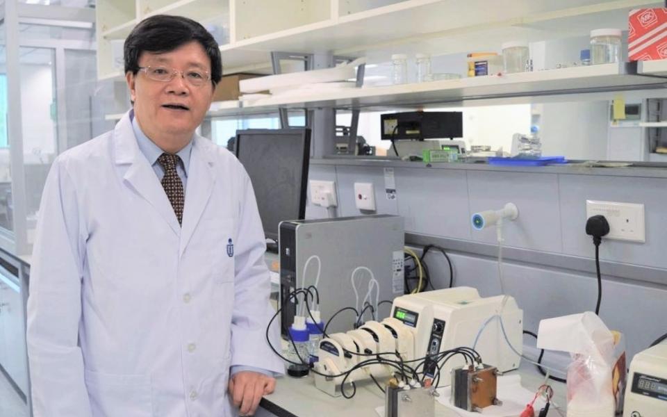 Prof. Zhao’s innovative cathode design concept can substantially improve the efficiency of Li–S batteries.