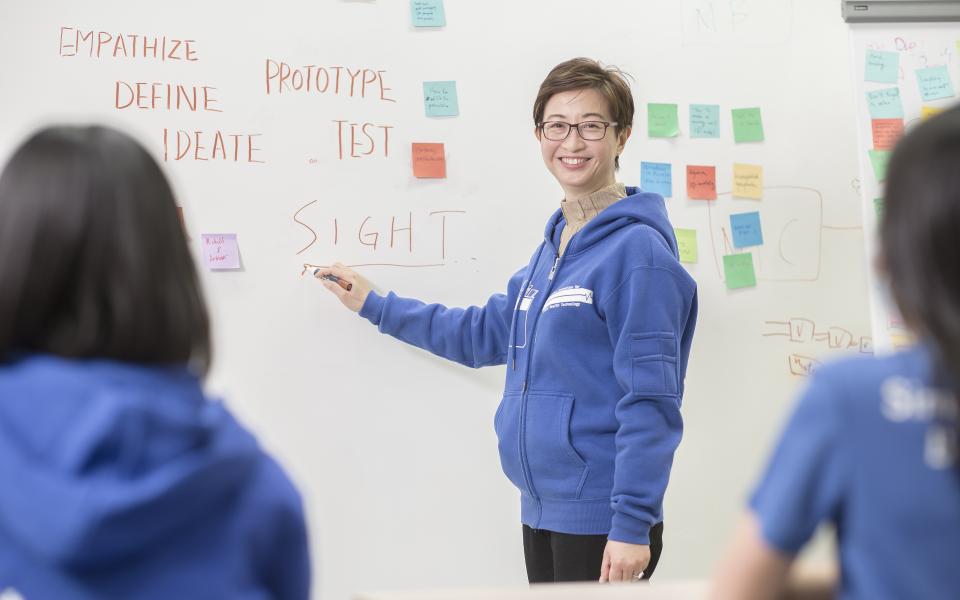 Prof. Chau takes students through the learning process, from brainstorming and prototyping to turning ideas into reality.