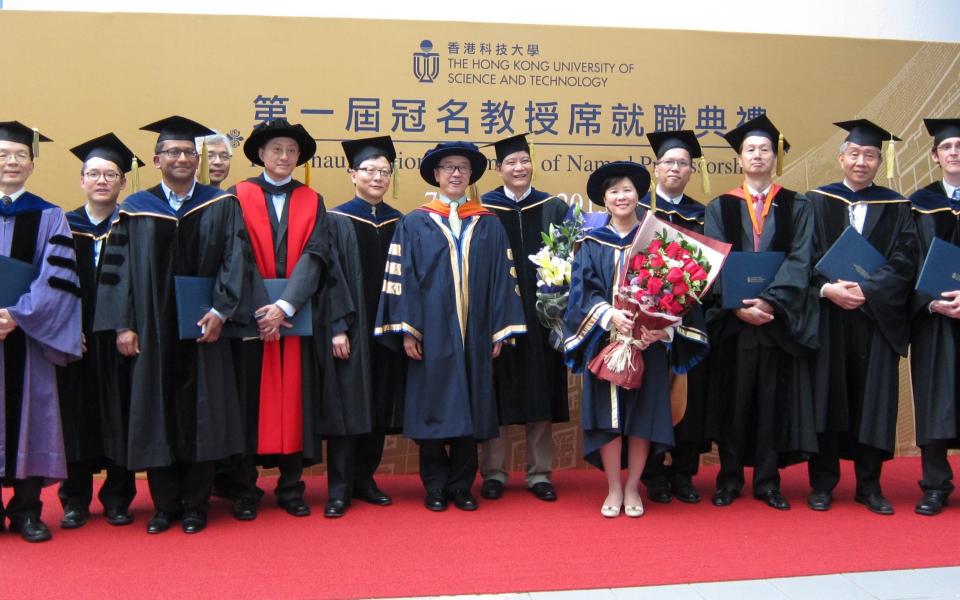 Prof. Ip (Fifth right) was named The Morningside Professor of Life Science at HKUST’s inaugural Named Professorship Ceremony in 2013.