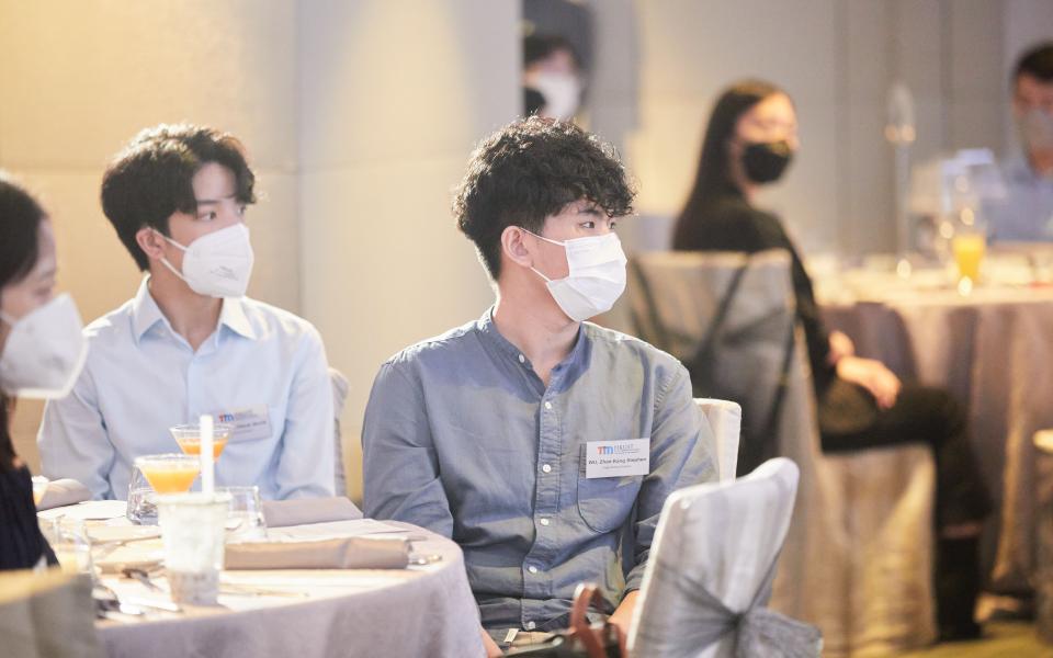 Dual Degree Program in Technology & Management (T&M-DDP) High School Student Dinner was held on 10 June 2022 to gather over 40 prospective high school students and parents.