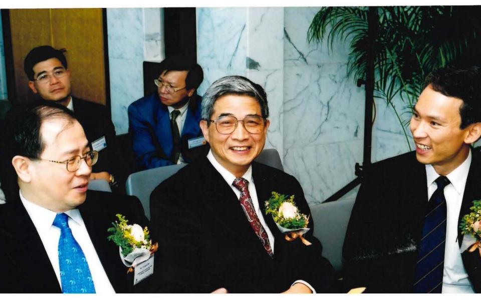 ITC supported Semiconductor Product Analysis and Design Enhancement Center Inauguration at HKUST in 2000. From left: Mr. Francis HO, ITC Commissioner; Prof. Otto LIN, former VPRD of HKUST; Prof. Johnny SIN, ECE Department.