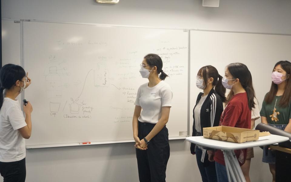 Selected high school students were invited to join a half-day Sustainability Game Workshop held by Environmental Management and Technology (EVMT) on 8 July 2022. 