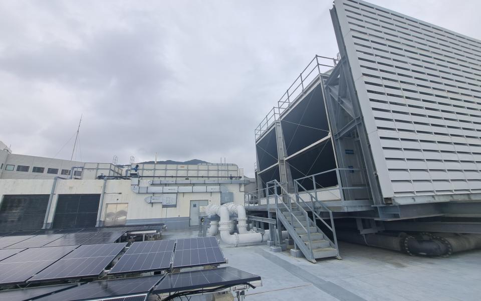 The cooling tower project was borne as an initiative to combat the increased energy use of existing seawater cooling plant. 