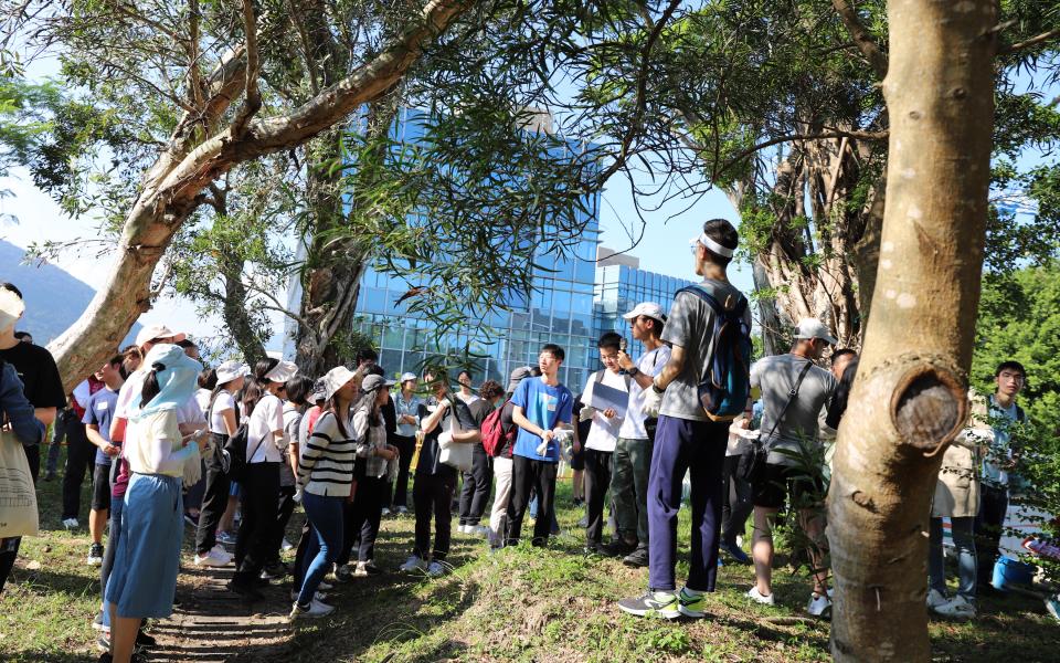 The Sustainability/Net-Zero Office organized a tree transplanting event on November 3rd.