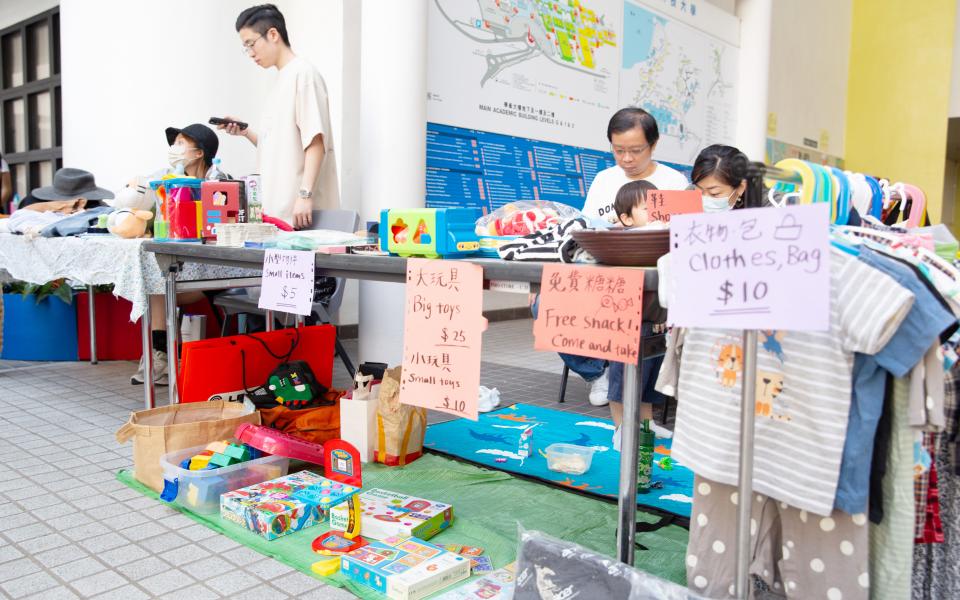 Participants selling second-hand items ranging from clothing, toys, children’s books, handicraft and appliances. 