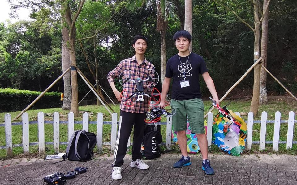 (From left) Dr. Zhou Boyu (first author) and Dr. Xu Hao