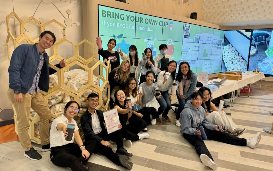 To encourage responsible consumption habits and celebrate Earth Day, the HKUST Sustainability/Net-Zero Office ran the ‘Flip the Change’ campaign in late March.