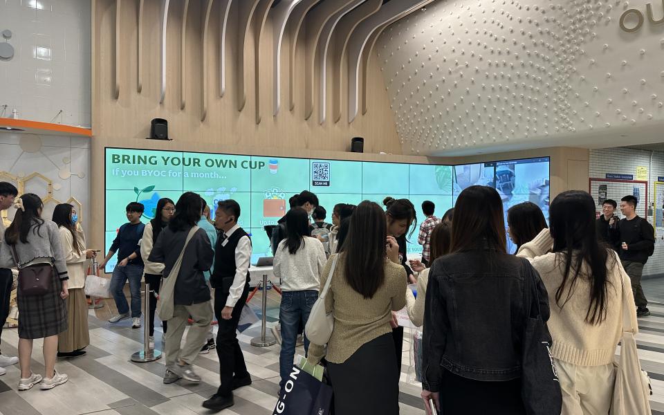 a drinks giveaway event was held during lunch hour, for students and staff to receive a free milk tea or coffee, so long as they brought their own reusable cup, and made a pledge.