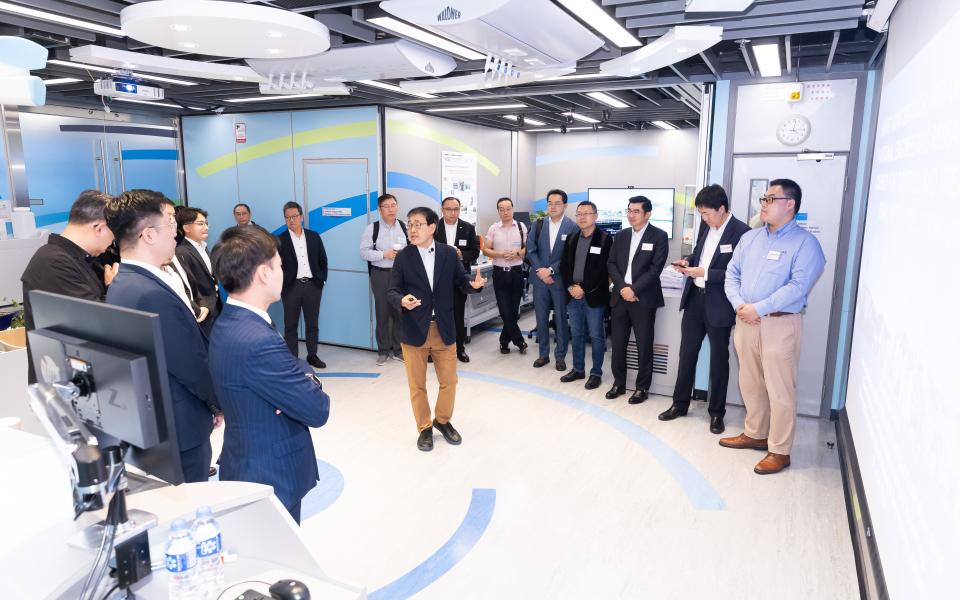 Lab tours to the Chinese National Engineering Research Center for Control and Treatment of Heavy Metal Pollution (Hong Kong Branch) and the Cheng Kar-Shun Robotics Institute.