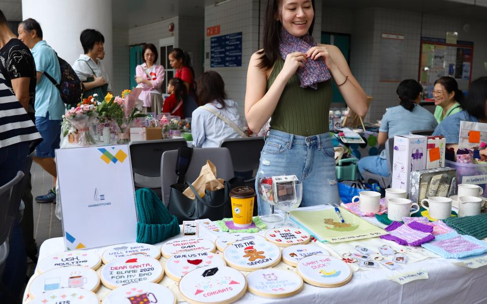 HKUST Garage Sale brought together 150 tables of non-profits, green product vendors, students, staff, residents and families for this annual community celebration. 