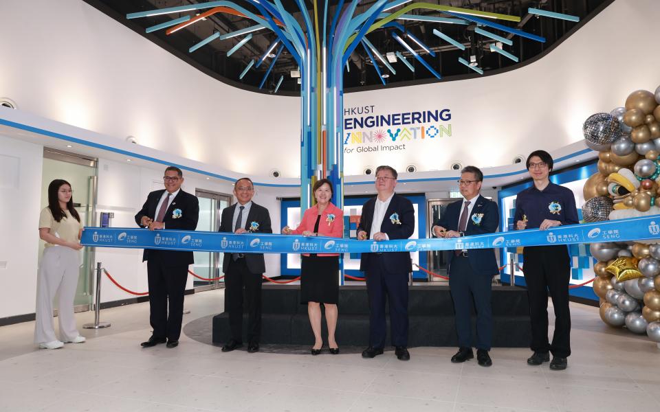 Ribbon-cutting by officiating guests in front of the Innovation Tree at the foyer marked the official opening of the Engineering Commons. The word T-R-E-E is an acronym for Transforming Research into Engineering Excellence.