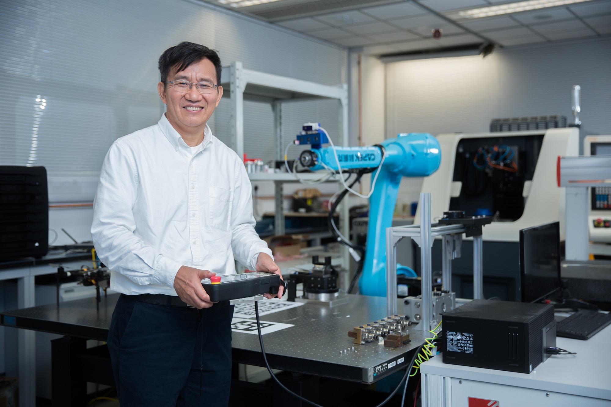 Prof. Li Zexiang is an academic-entrepreneur with a mission to incubate human creative talents and next-generation companies to speed the age of smart automation.