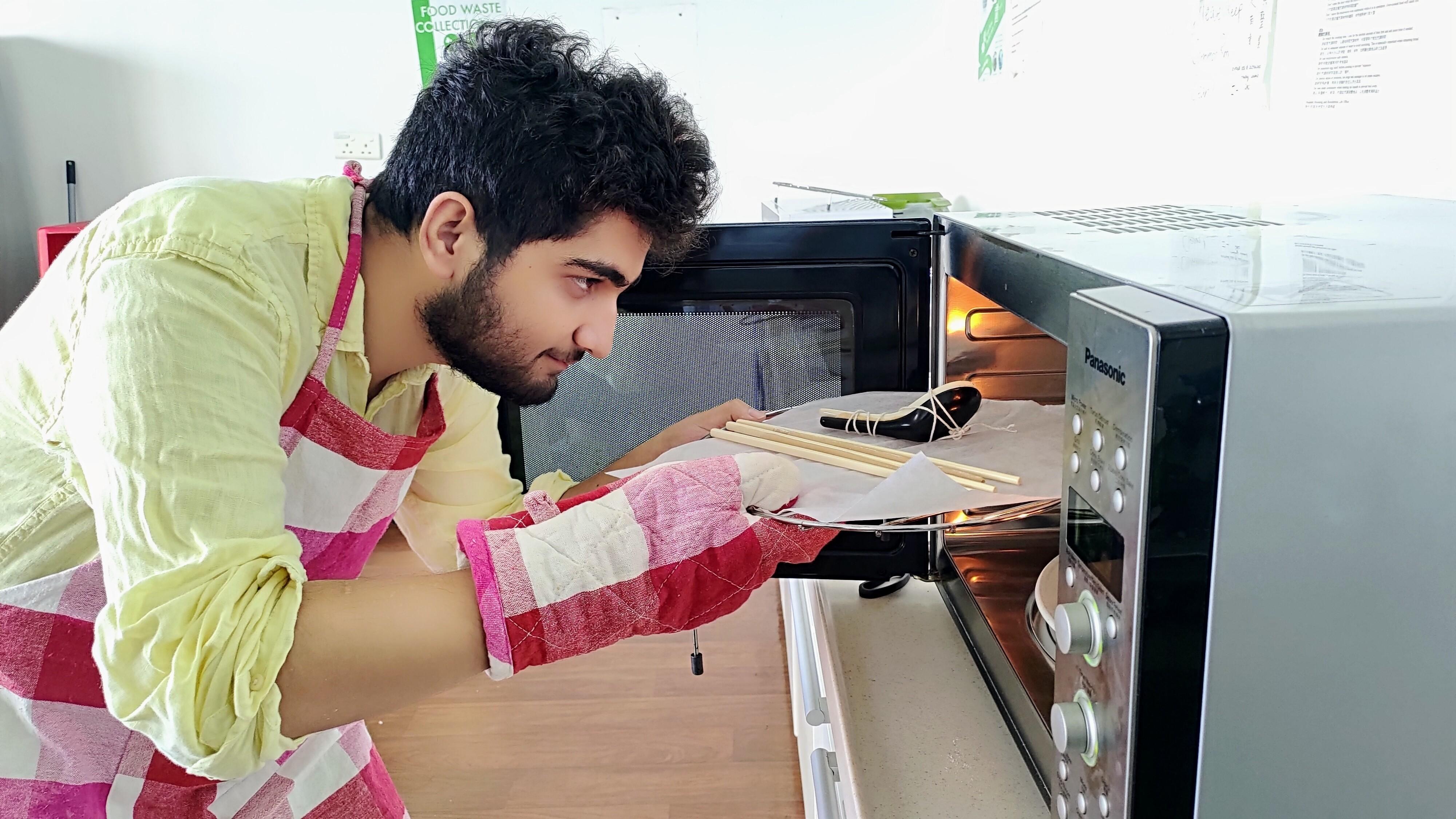 student making the cutlery