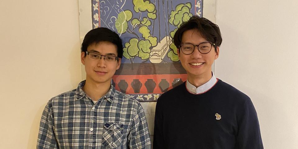 工学院校友 Johnson Liu（左）及 Roy Chung（右）在科大本科时代均为工学院学生大使计划的领袖生，并荣获享负成名的法国卓越奖学金赴法深造研究院课程。