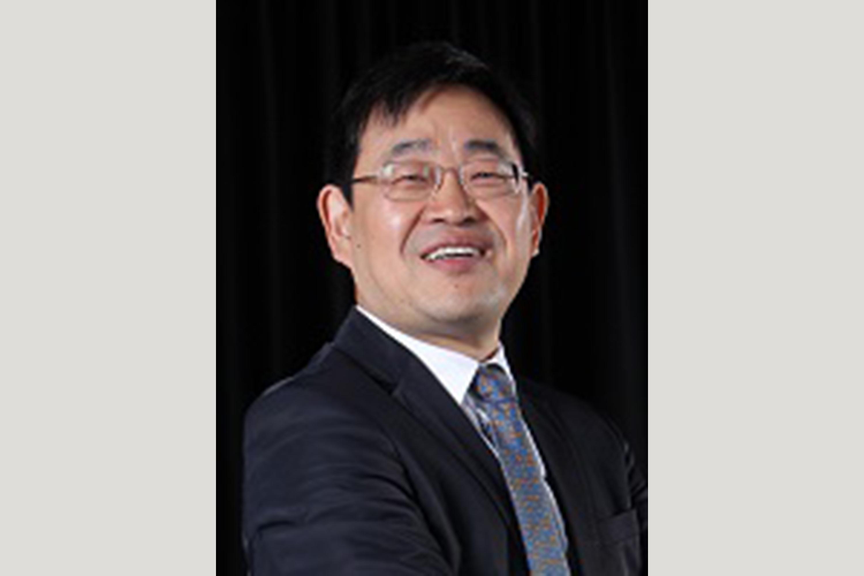 Prof Guang-hao Chen