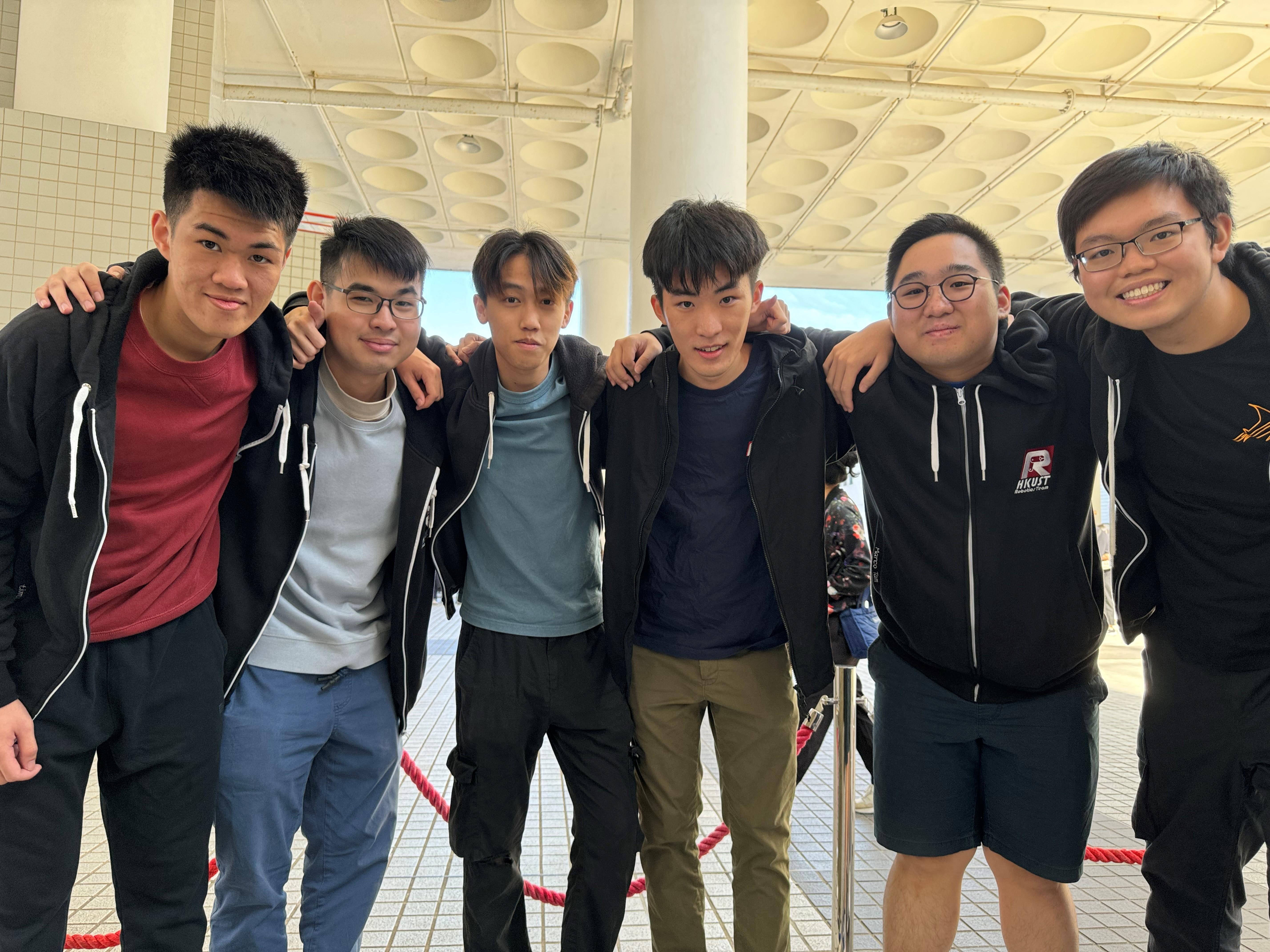 The HKUST Remotely Operated Vehicle (ROV) Team won the Second Place in their first attempt in the Virtual RobotX Competition from the United States, an international challenge designed to broaden students’ exposure to autonomy and maritime robotic technologies.