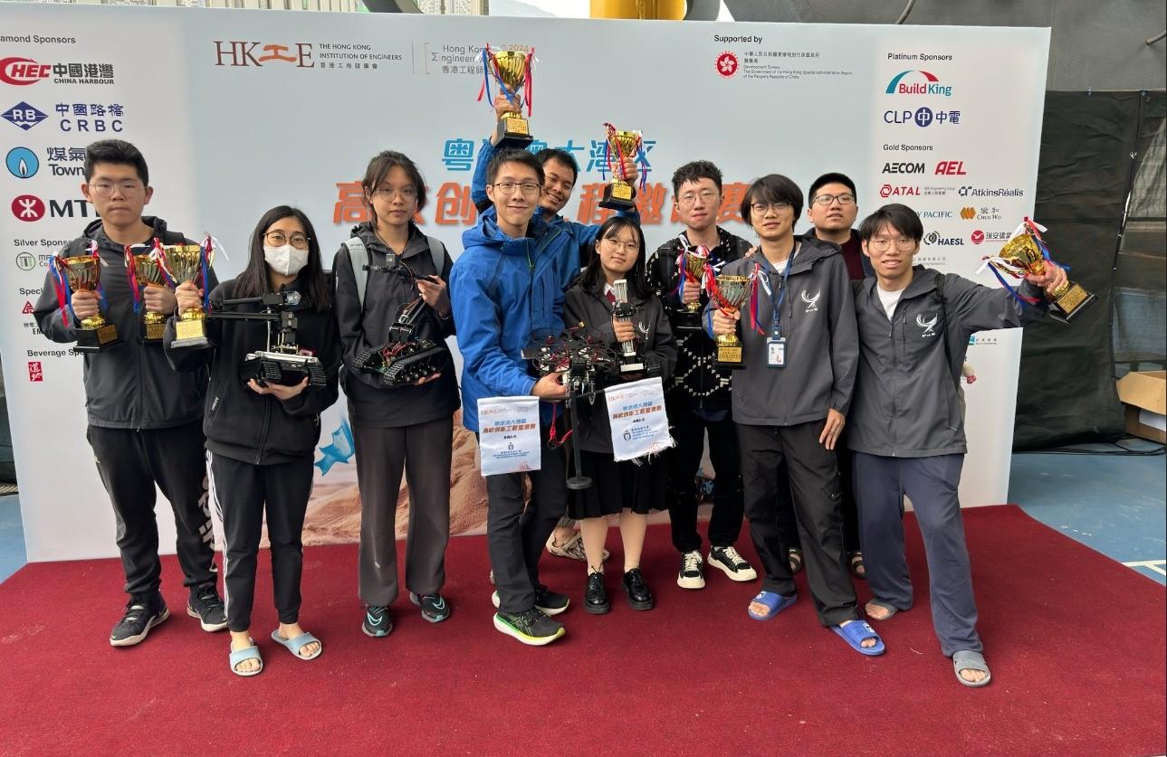 A joint undergraduate student team of five HKUST students and five HKUST(GZ) students won four awards at the Guangdong-Hong Kong-Macao Greater Bay Area Tertiary Institution Innovation Project Invitational Competition on March 9, 2024.