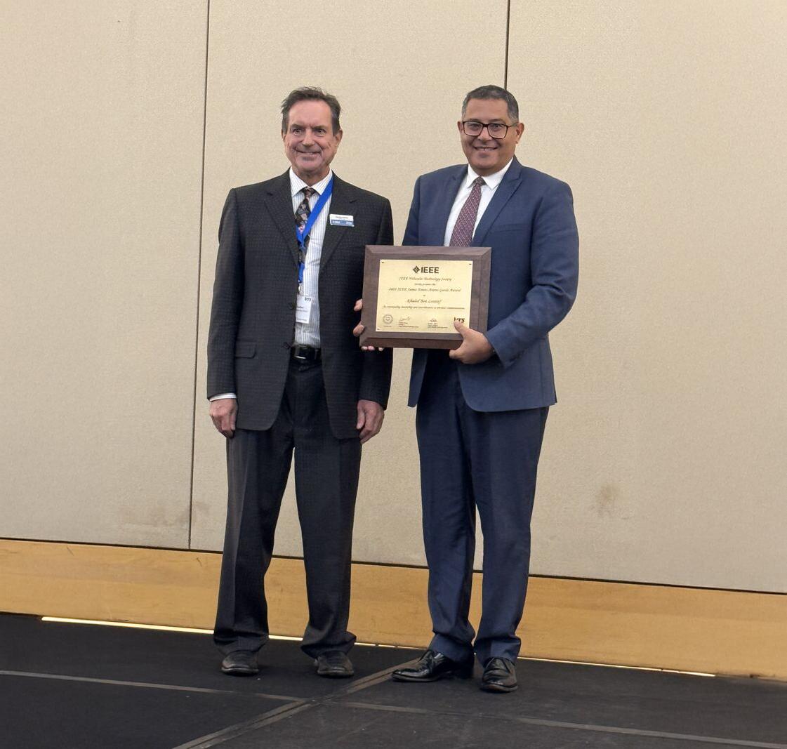 Prof. Khaled B. Letaief received the IEEE James Evans Avant Garde Award 2024 at the 100th IEEE Vehicular Technology Conference in Washington, D.C., USA.